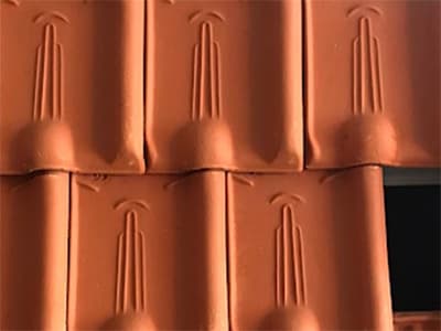 detail karang pilang pengusaha genteng